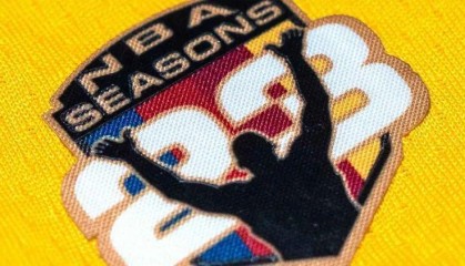 kaiyun-一图流|创纪录！詹姆斯球衣要打补丁！