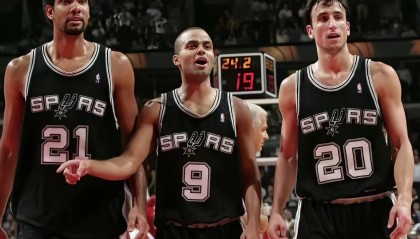 开云-杨毅：马刺是唯一一支三巨头都做出牺牲的球队 这是马刺队的精髓